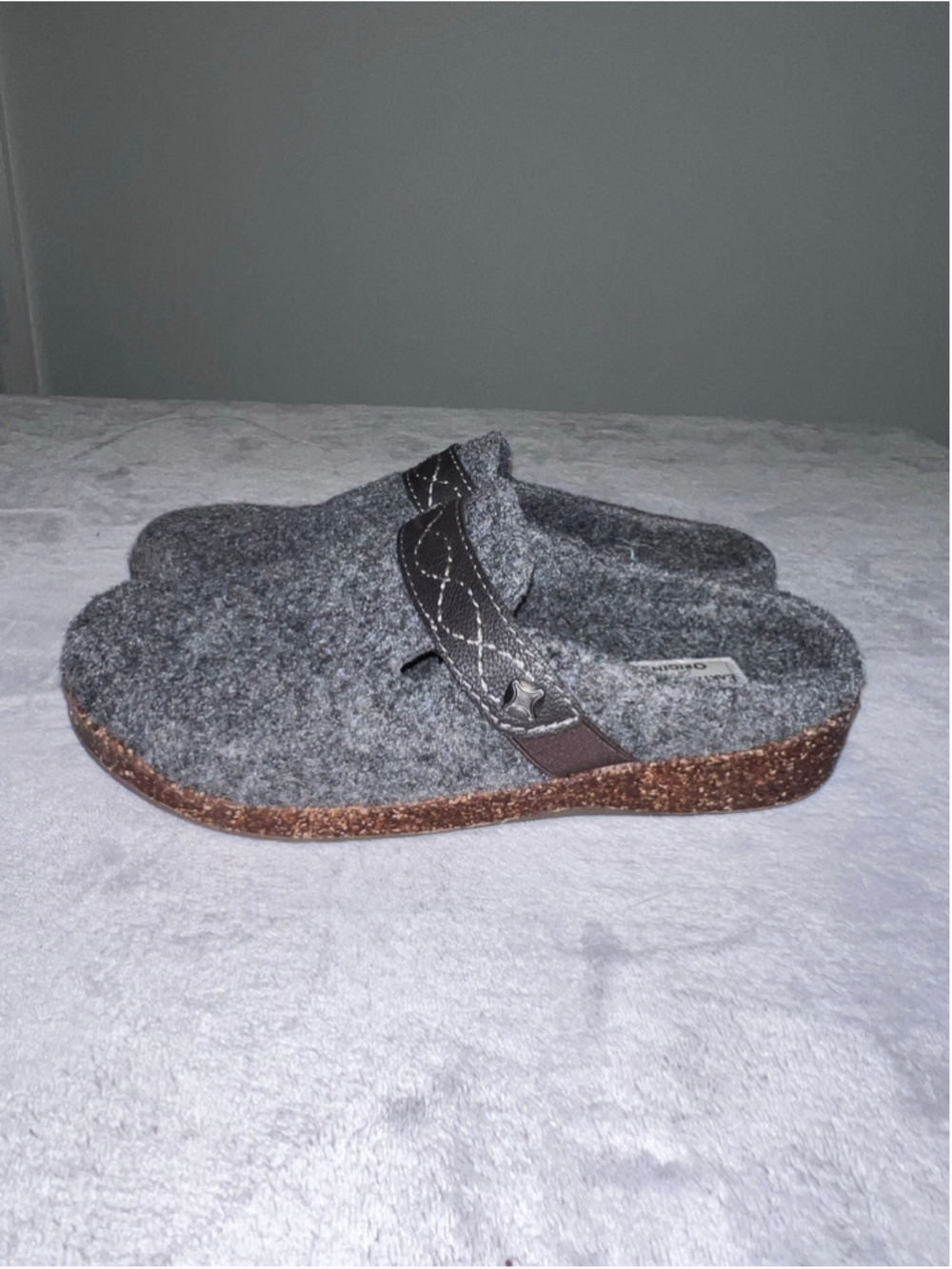 Women's Earth Origins Grey Brown Felt Clog Slippers Size 7 - Picture 2 of 8